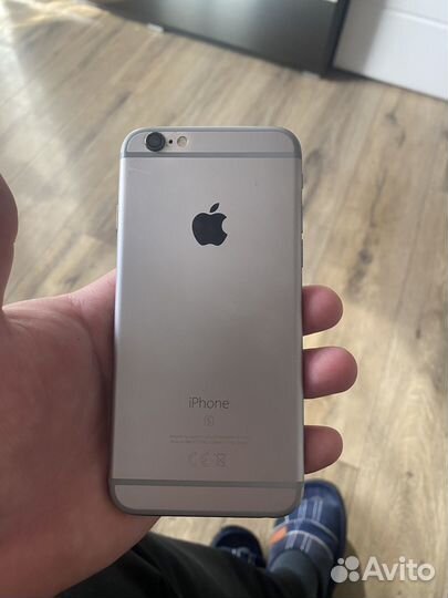 iPhone 6S, 64 ГБ
