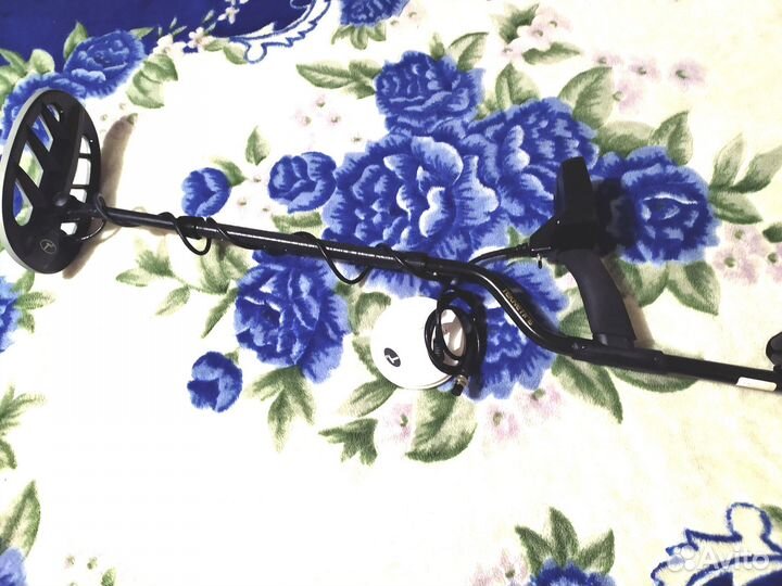 Металлоискатель Teknetics T2 LTD с тремя катушками