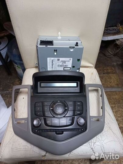 Магнитола Chevrolet Cruze 2011