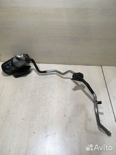 Трубка кондиционера Ауди A6 C5 2.4 бензин