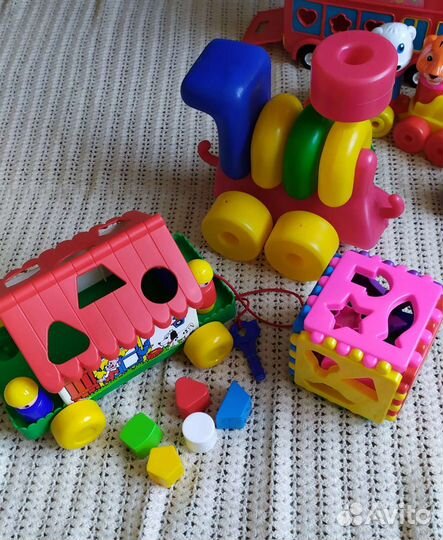 Набор игрушек для малышей