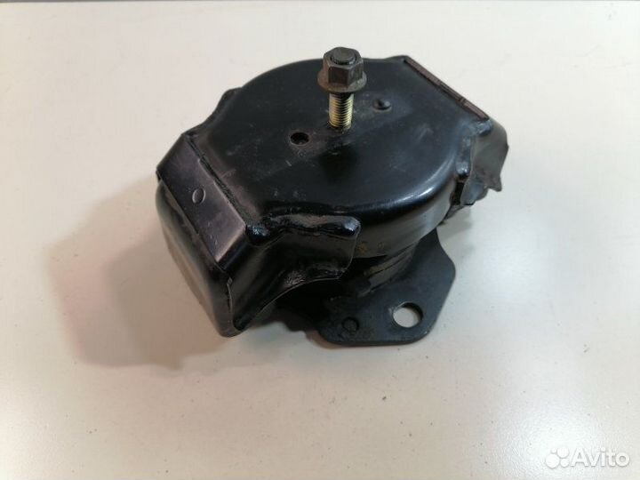 Подушка двигателя левая Mitsubishi Pajero V63W