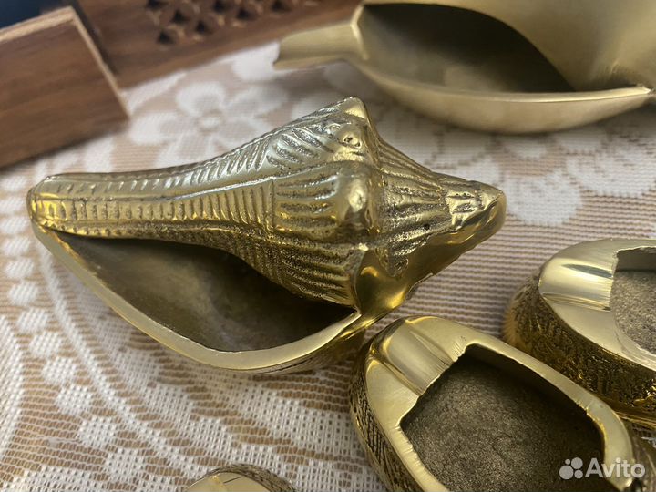 Пепельница башмак из латуни