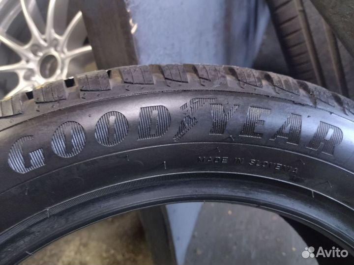 Goodyear UltraGrip 9 195/55 R16 87H