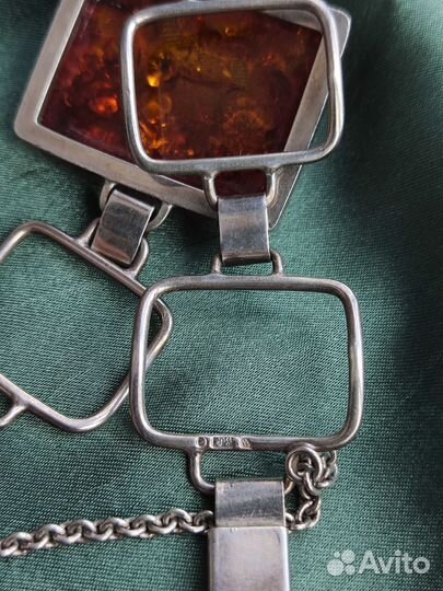 Винтажный серебряный браслет с крупным янтарем