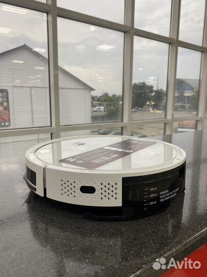 Робот пылесос Polaris