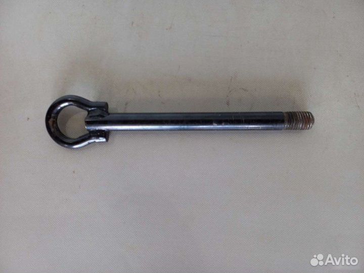 Буксировочный крюк Renault Logan седан 1.6 2014