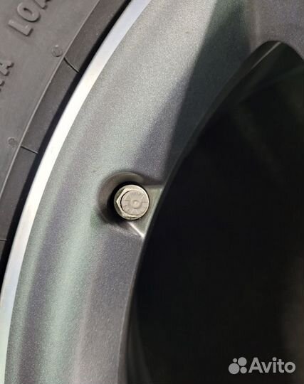 Зимние Колёса Mercedes 275/50 R20 Новое