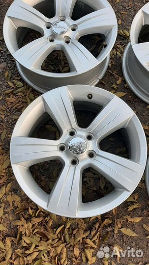 R17 5*114,3 ET40 Jeep Compass