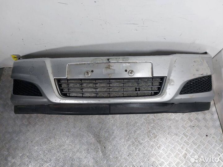 Бампер передний Opel Astra H/Astra Family H