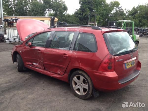 Разбор на запчасти Peugeot 307