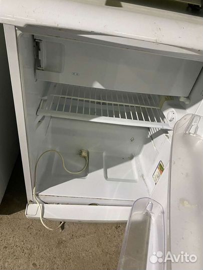 Холодильник Indesit