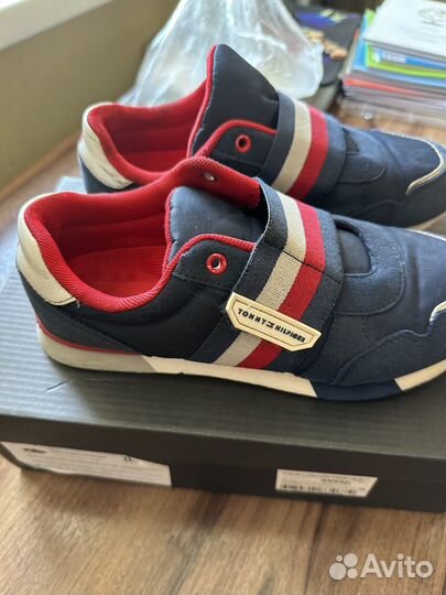 Кроссовки Tommy Hilfiger 37