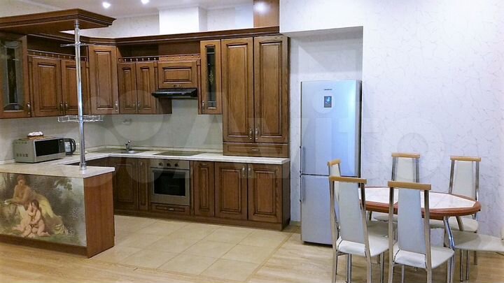 3-к. квартира, 102 м², 4/20 эт.