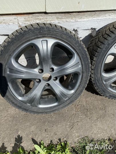 Зимние колеса 215/45 r17