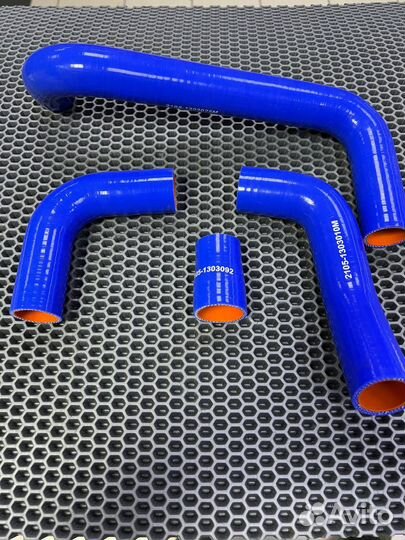 Силиконовые патрубки радиатора ваз 2101-07 Нива