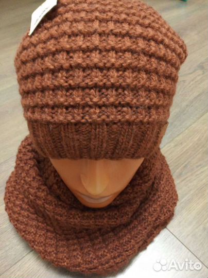 Комплект шапка и снуд женский