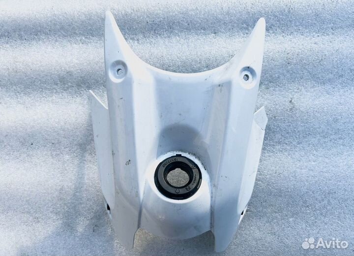 Kawasaki ER6F 2022 передний пластик бака