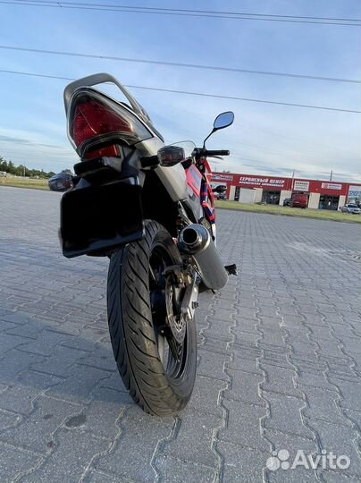Honda cbr125r