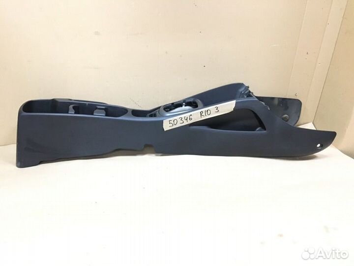 Консоль между сидений Kia Rio 3 седан