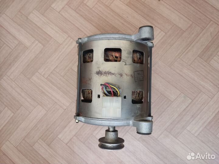 Двигататель стиральной машины