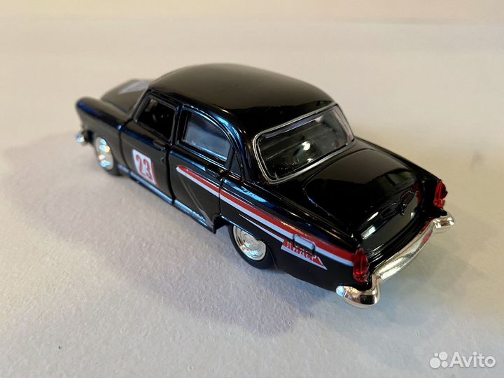 Модель автомобиля газ 21 Волга