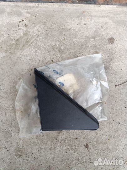 Молдинг двери Ford Fusion