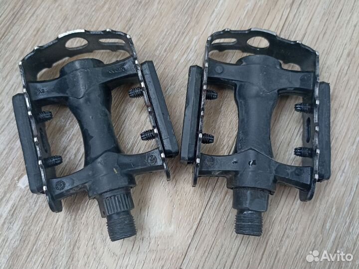 Педали для велосипеда