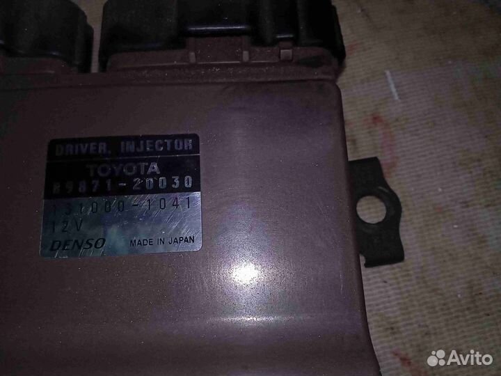 Блок управления форсунками Toyota Land Cruiser Pra