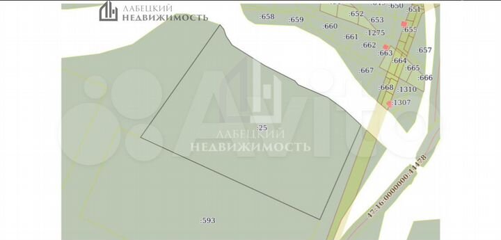 Дом 300 м² на участке 5,26 га