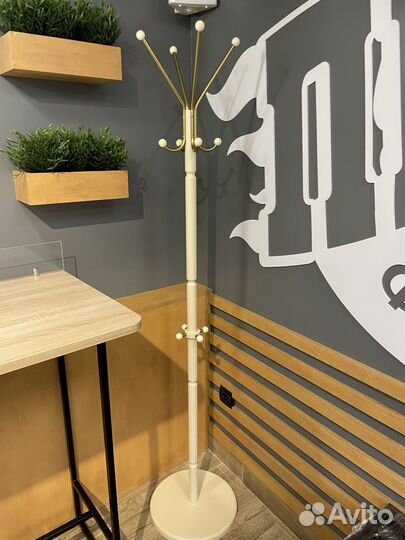 Вешалка напольная, слоновая кость/красное дерево