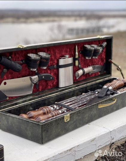 Пoдарочный набор шампурoв