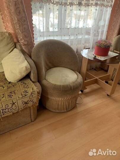 Диван бу угловой и два кресла