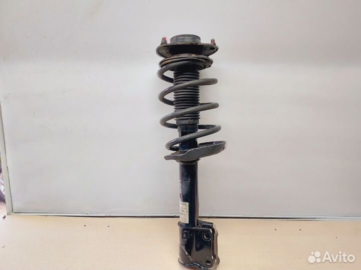 Стойка передняя левая KIA Sportage 2