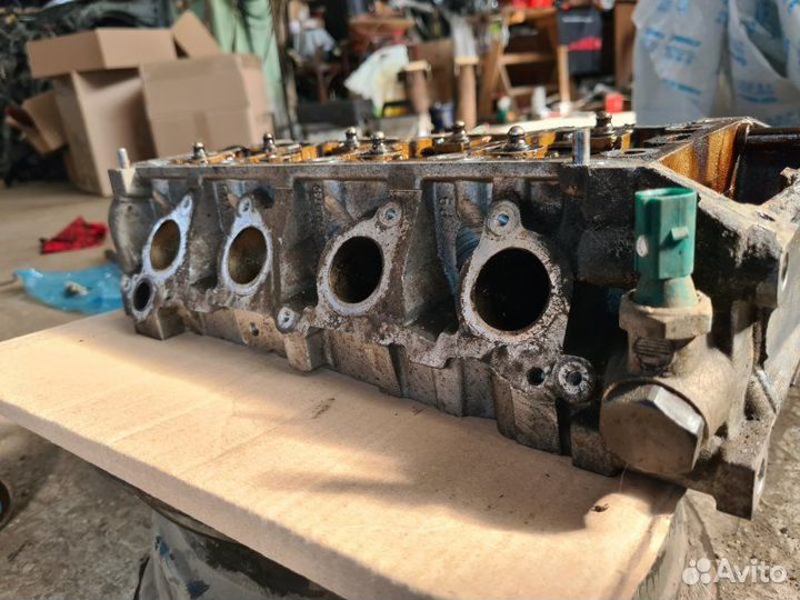 Головка блока цилиндров Skoda Yeti cbzb 2011