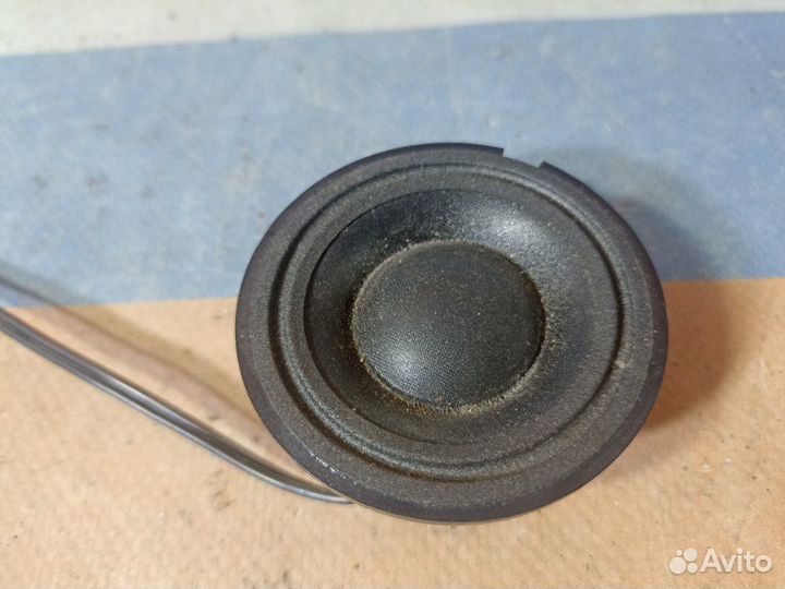 Динамик Volkswagen Touareg 1 7L 2002 - 2010