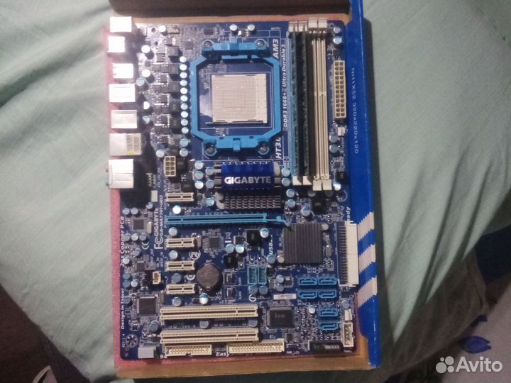 Материнская плата