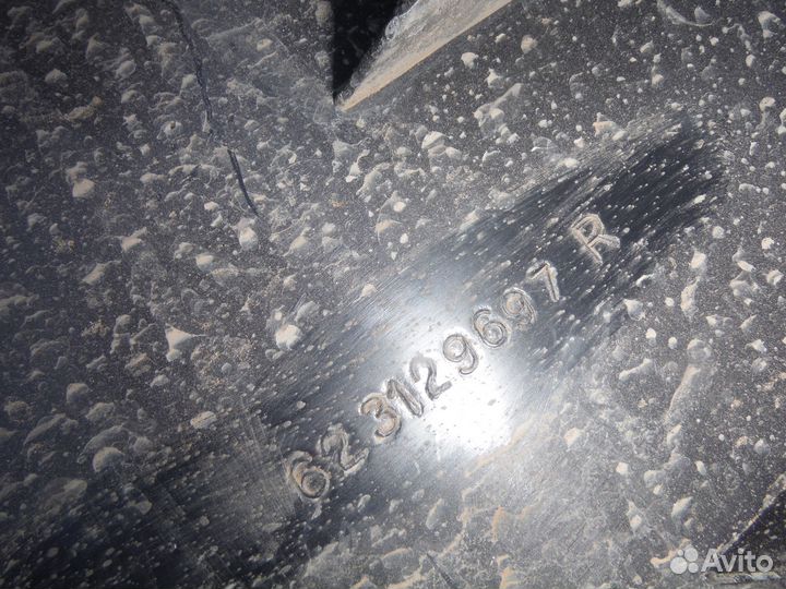 Дефлектор радиатора правый Renault Kaptur 2020