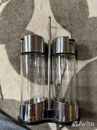 Солонка и перечница