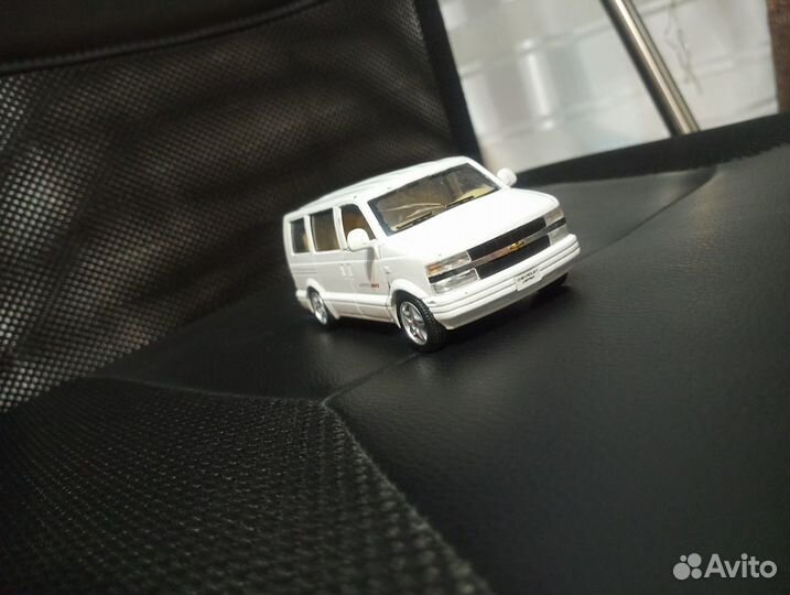 2001 Chevrolet Astro Van Kinsmart