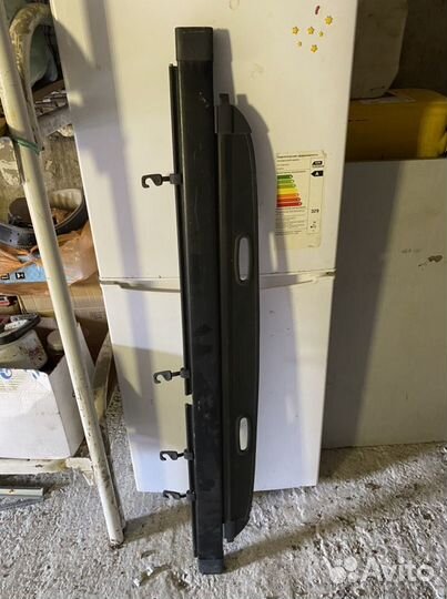 Шторка багажника