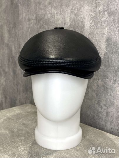 Мужская кожаная кепка