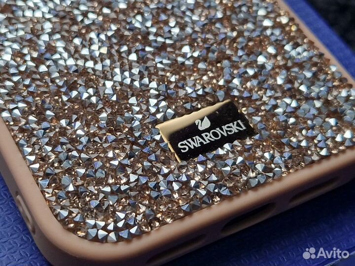 Чехлы Swarovski для iPhone