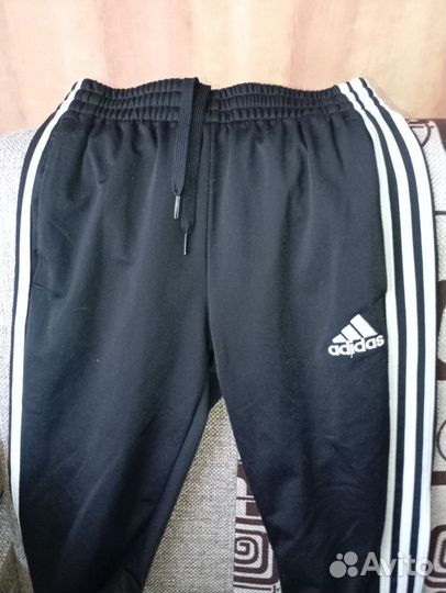 Спортивные штаны adidas