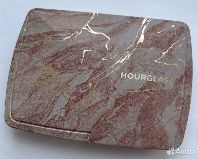 Палетка Hourglass