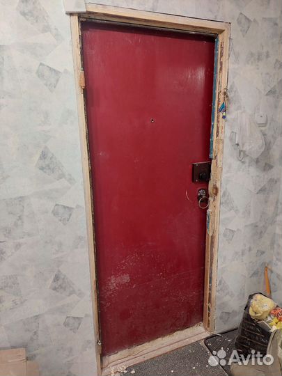 Дверь входная металлическая