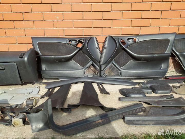 Пластик салона Subaru Legacy BG5