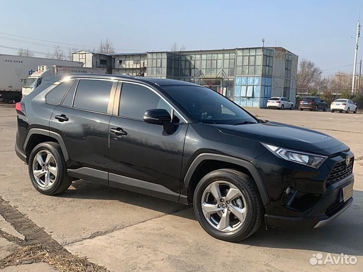 Toyota RAV4 2.0 CVT, 2022, 50 000 км