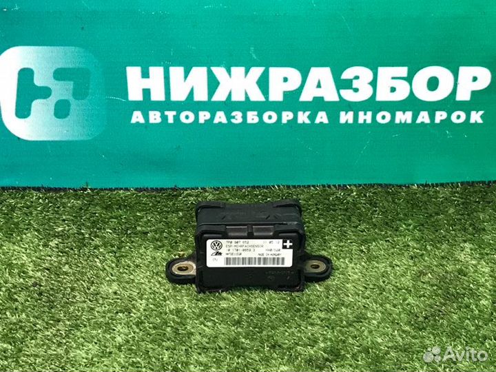 Датчик ускорения Volkswagen Touareg NF 3.6 cmta