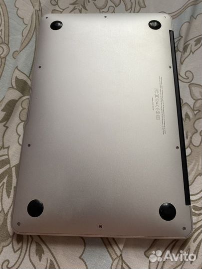 Apple MacBook Air а1370